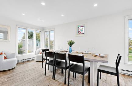 Salty Dolphin by Bayley Vacation Rentals - Foto 28