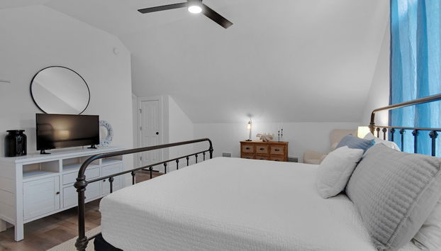 Fully Updated Beach Retreat; Minutes to Eastern Lake & Beaches - Foto 2, Habitación