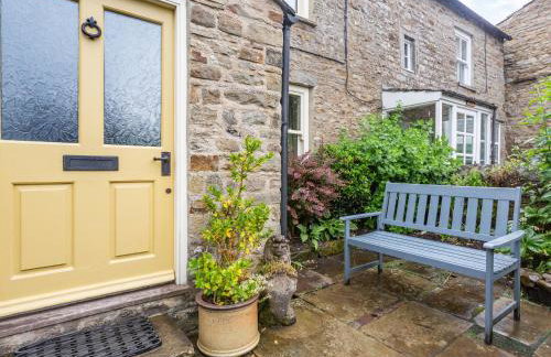 Corner House - Photo 26