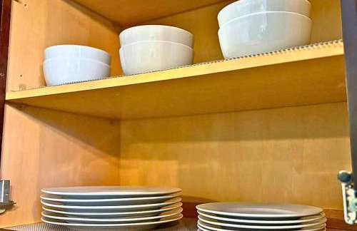 Well-Equipped 2BR Unit with Parking - GBay 301 - Foto 17