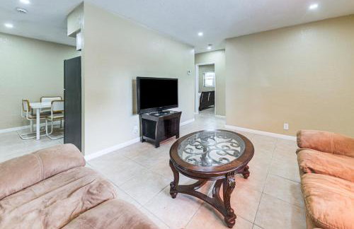 3 Mi to Dania Beach Pier Convenient Apartment! - Foto 6