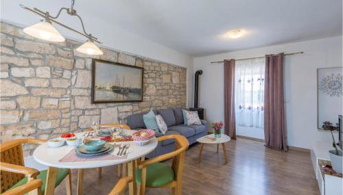 Beautiful Home In Putini With Kitchen - Foto 4