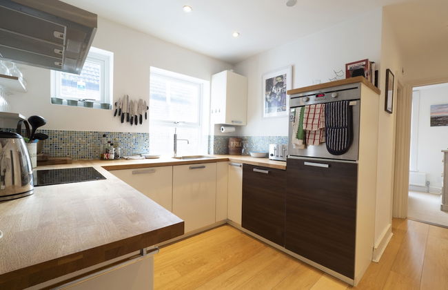 Sail Away - 2-Bed Apartment by the Beach - Foto 8