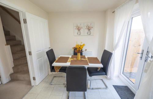 Home in Hugglescote - Long stays - Photo 4