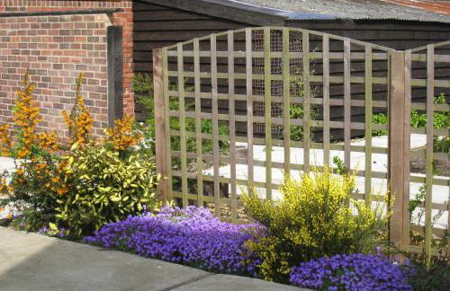 Colston Hall Cottages - Photo 28