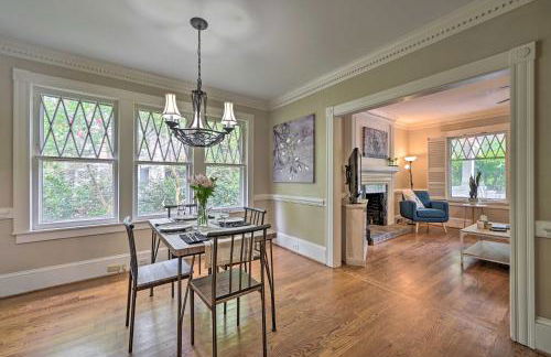 Bright Greensboro Escape about 1 Mi to Downtown - Foto 11