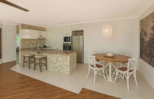 Noosa Tropicana - Photo 60