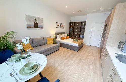 3-Bedroom with Balcony and Studio Apartments in St Johns Wood near Marylebone & Regents Park by NourNest Apartments - Foto 66