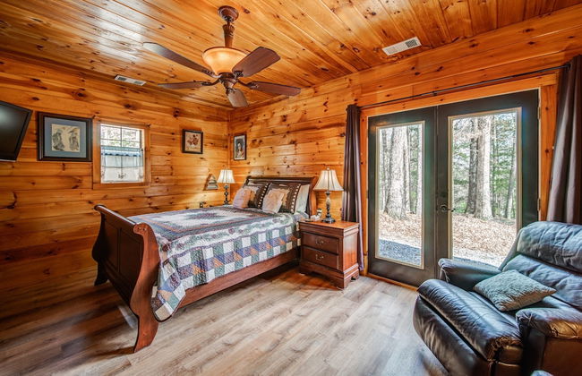 Blueridge Retreat Private 4 BDR Cabin Sleeps 10! - Foto 8