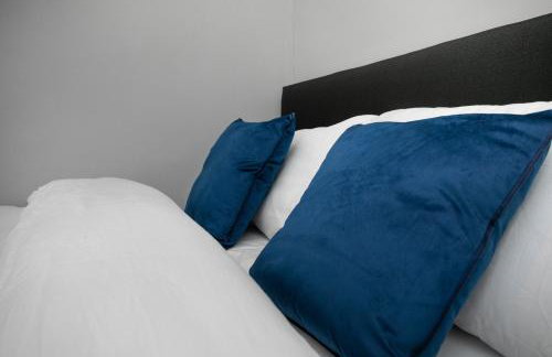 Manvers House, Rotherham for contractors, Families, free parking, Spacious, WIFI, modern - Foto 14