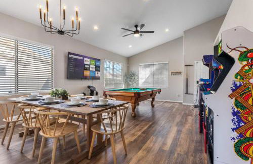 Cozy 5BR with Games and Pool for All - Foto 38