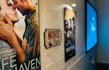 Deep Ellum Theatre Suite - The Black Collection - Photo 28