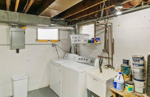 Downtown Libertyville Duplex Near Naval Base - Foto 20