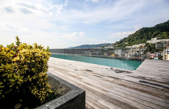 The Deck Patong - Foto 37