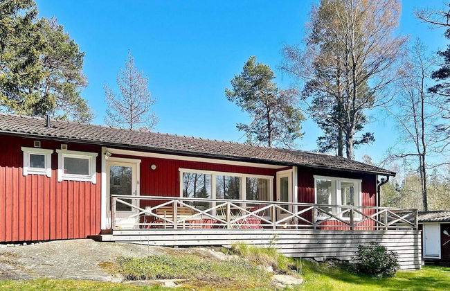 6 Person Holiday Home in Djurhamn - Foto 1