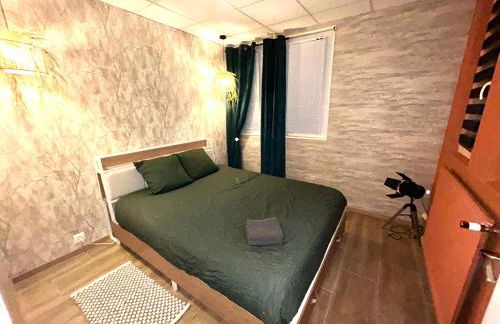 Espace Familiale Meublé 3 chambres - Foto 6