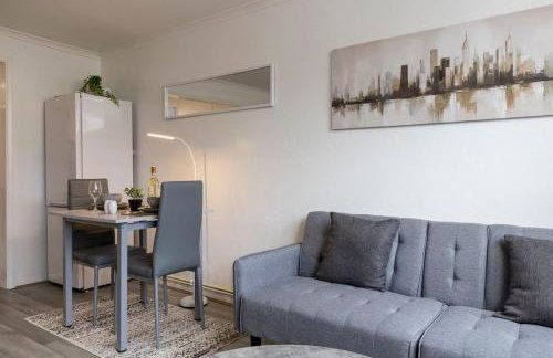 1 Bed Flat In Horsham Town Centre With Free Parking - Photo 4