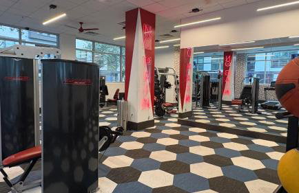 Relaxing Pool-View 1BR Near Top Houston Spots - Foto 26