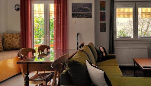 Kasoni Home , Απόλυτα κεντρικό διαμέρισμα μπροστά στη λίμνη - Foto 2