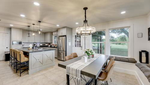 Family Home with Covered Patio and Grill in La Grange - Foto 2