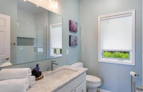 Spacious A-Frame with Lake Michigan Views & Hot Tub-Family Friendly - Foto 29