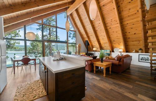 Moonlight Shores Lakefront - Lakefront home with hot tub! - Foto 23