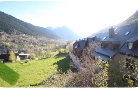 Bonito spartsmento a 5 minutos de Baqueira - Foto 3