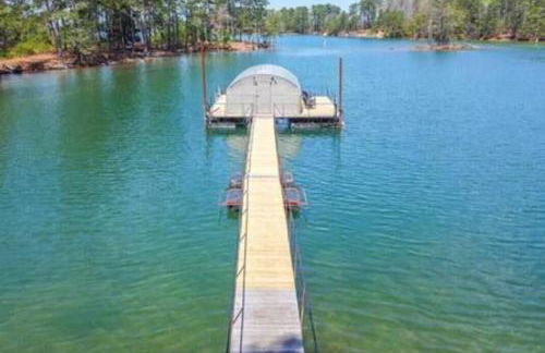 NEW! Lakefront|Lux|Games|HotTub|Dock|Friends+Fam! - Foto 48