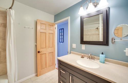 Manistique Lake Retreat with Dock! - Foto 16