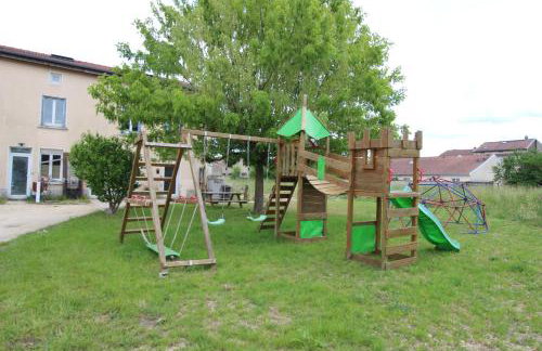 Verdun Centre - Full climatisation - 3 chambres - 7 couchages - 10 personnes - Parking Proche - Terrain 800m2 - Balnéothérapie - Air de jeux extérieurs - TOP CONFORT - Géré par PrestaZen'Services - Photo 53