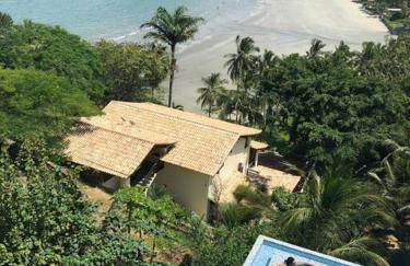 Refúgio dos sonhos - piscina de borda infinita e hidromassagem com vista - Foto 41