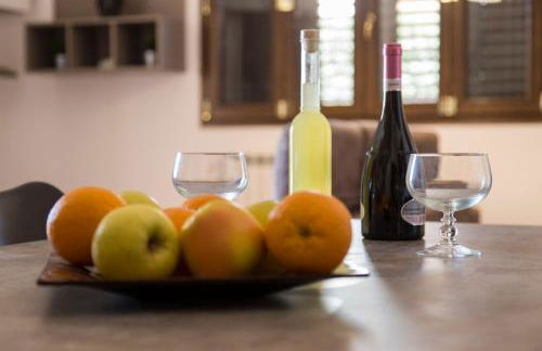 Deep Blue Sea - Photo 4