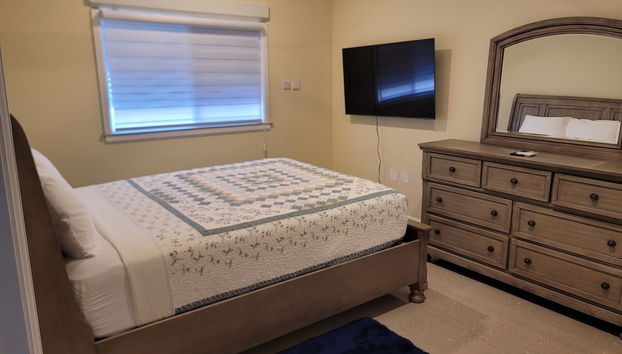 Draxhall Marina Villa - Photo 4, Room