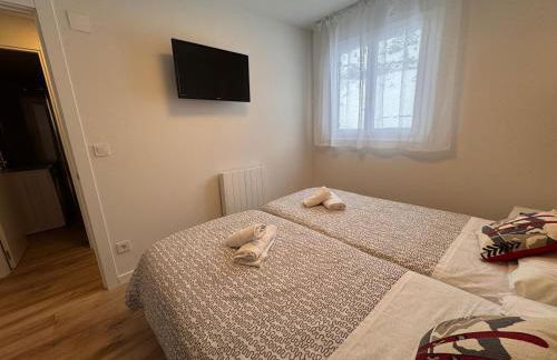 Apartamentos Pirineos Rent - Photo 7