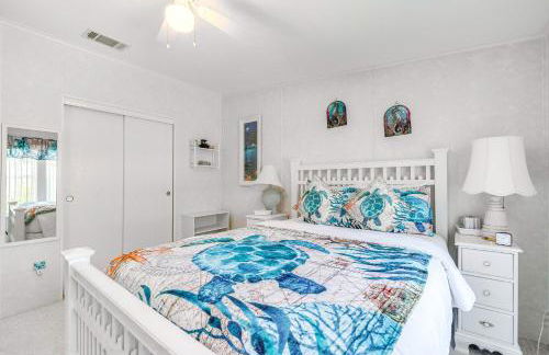 Waterfront Weeki Wachee Home with Fire Pit! - Foto 27