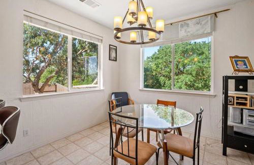 Manzanita Manor-Whimsical art & near downtown - Foto 10