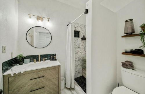 Walk to Cherry Street,pets, hot tub by HVNLYhomes - Foto 32