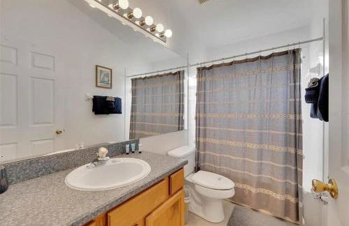 5BR 4BA Near Disney, Pool, Sauna, Pets Allowed - Foto 32