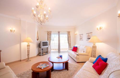 Villa Manihi - Moradia elegante com BBQ e piscina aquecível - Albufeira - Foto 8