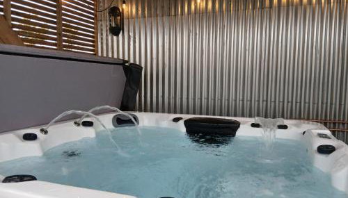 The Tin Barn With Private Hot Tub - Foto 2