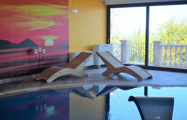 Divine Holiday Home in Giosa Marea with Sauna & Hot Tub - Foto 49