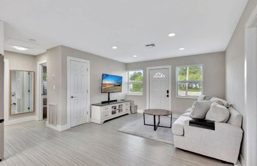 Sunshine Villa - with Private Pool - Foto 6