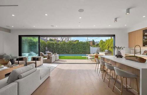 Stunning 5BR in Studio City W. Pool, and Jacuzzi - Foto 9