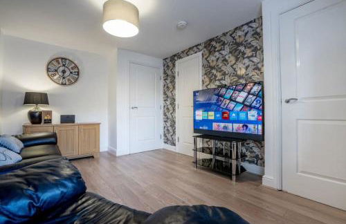 Stunning 3 bed House - Nr Kings Mill Hospital - 2 Parking Spaces, Wifi & Garden - Foto 44