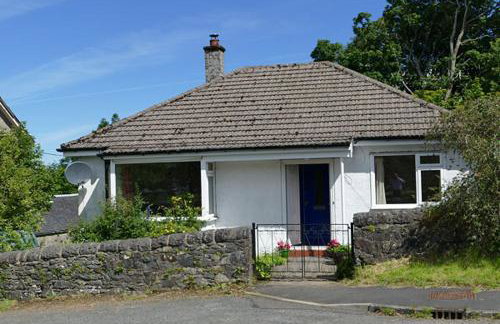 Correay Cottage - Photo 1