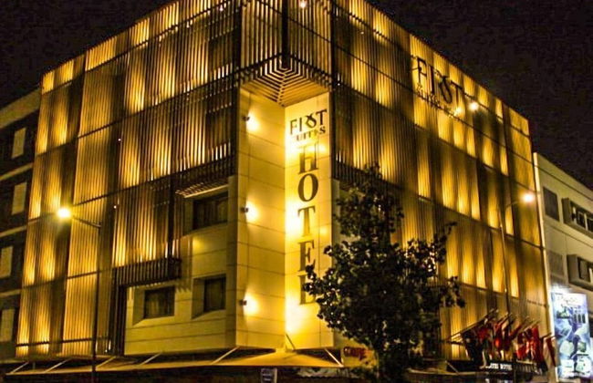 First Suites Hôtel - Photo 23