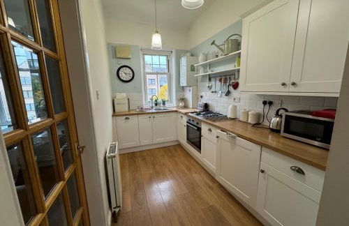 Peebles Cottage Apartment with River View and Bike Store - Foto 7