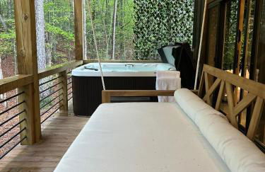 Lux Blue Ridge Cabin, Hot tub, Swing, PingPong! - Foto 44