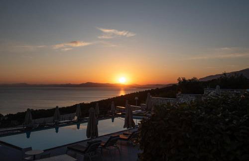 Karavia Lux Inn - Photo 48