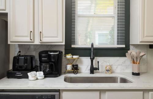 5 mins to downtown 3 Kings Old Salem Sanctuary - Foto 4